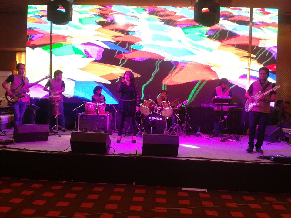 live bollywood singer bikaner